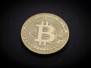 仮想通貨で利益を出したら税金はどうなる？致命傷を避ける方法も解説